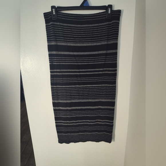 i jeans by Buffalo Dresses & Skirts - Striped Black and Gray Women's Skirt Size L #401